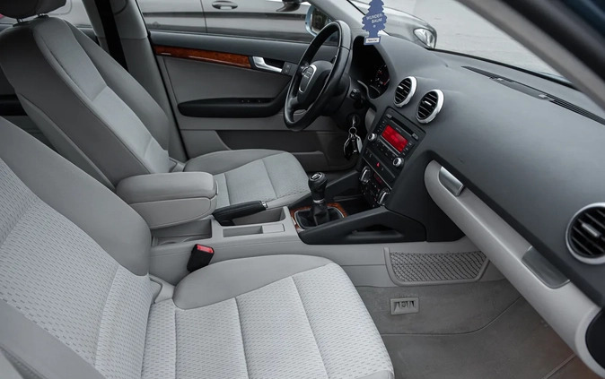Audi A3 cena 31000 przebieg: 262122, rok produkcji 2010 z Jedlicze małe 379